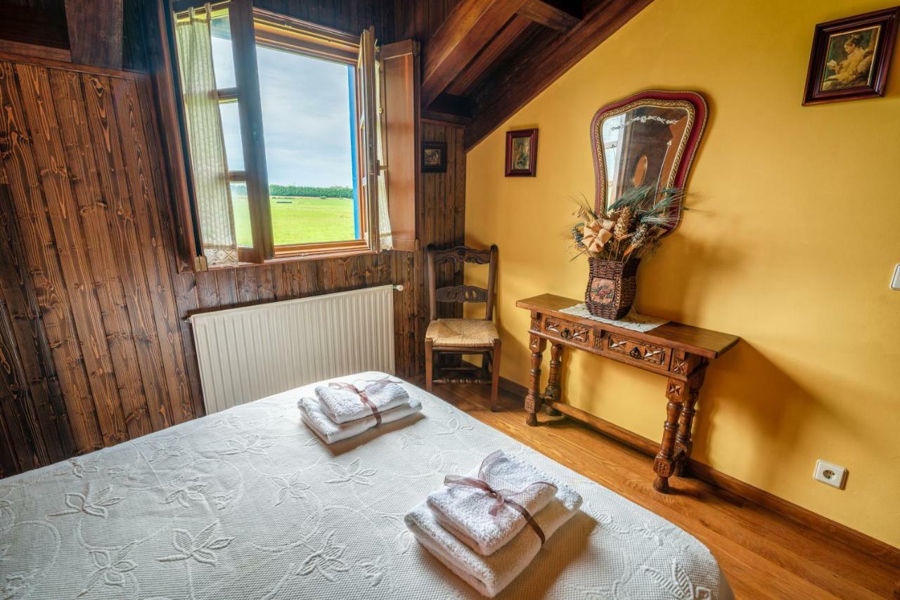 Apartamentos Rurales El Ferreiron Кастропол Екстериор снимка